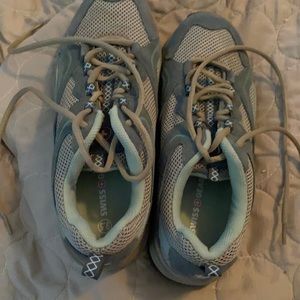 Swiss Gear tennis shoes